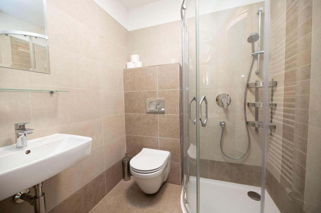 Hotel Rakovec برنو المظهر الخارجي الصورة