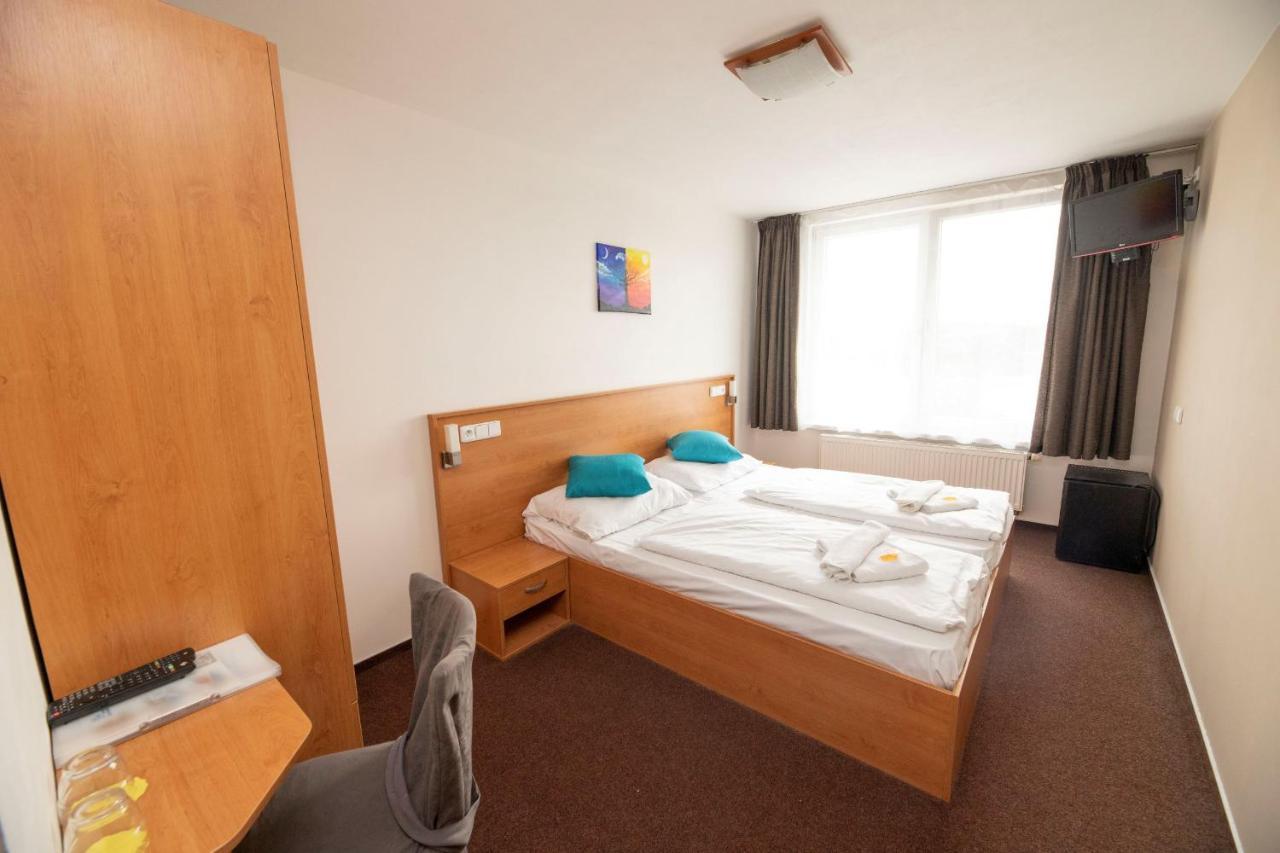 Hotel Rakovec برنو المظهر الخارجي الصورة
