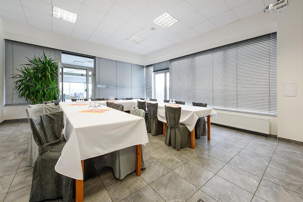 Hotel Rakovec برنو المظهر الخارجي الصورة